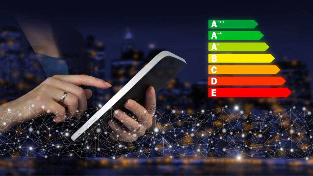 Casa con interventi di isolamento termico e soluzioni energetiche efficienti